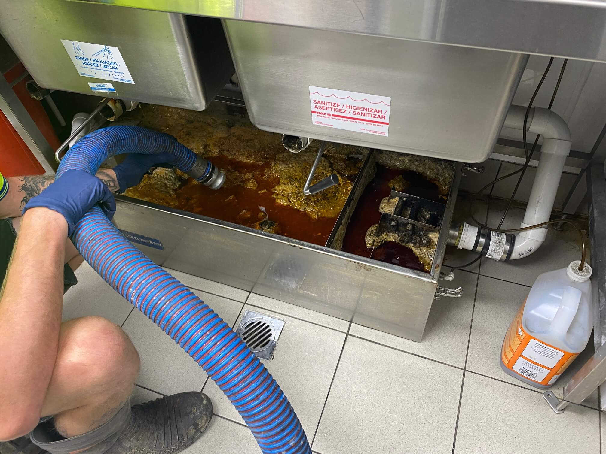 Grease Trap Cleaning in Pearl